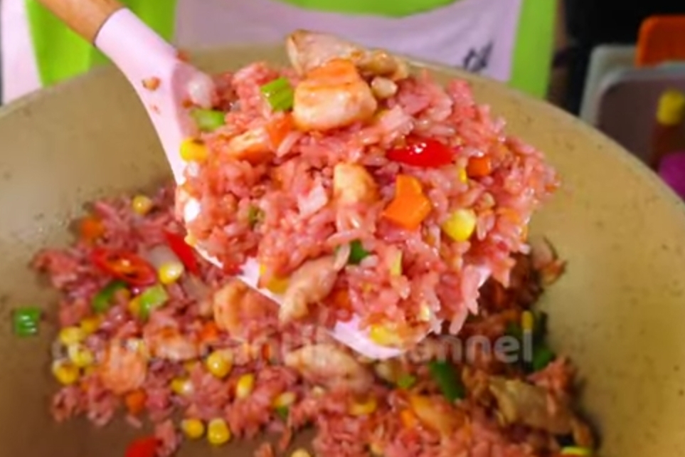 Nasi Goreng Fantasi: Rahasia Rasa yang Menggoda di Jantung Cilacap